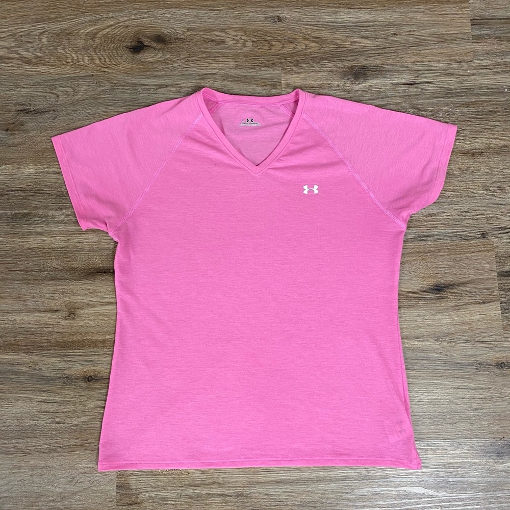 Under Armour Pink Short Sleeve Shirt Size Medium.